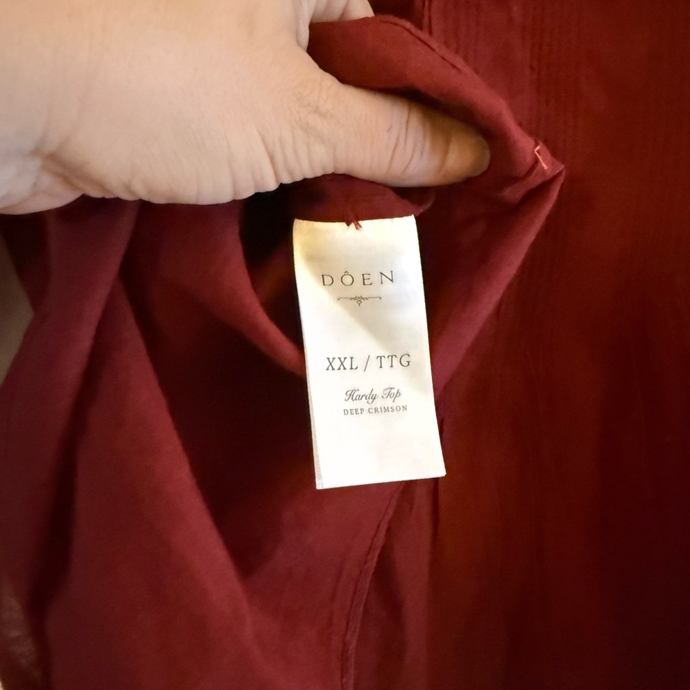 Doen Hardy Top in Deep Crimson - Picture 5 of 12
